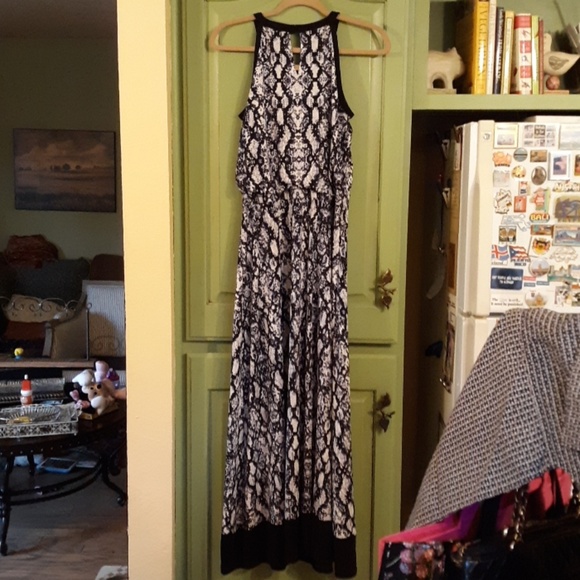 ***Sale*** Calvin Klein Womens Sleeveless Maxi Dress. - Picture 2 of 6